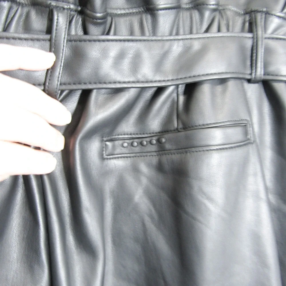 Blank NYC Faux Leather Paper Bag Waist Trousers Women's Size 31 Black Pants - Picture 10 of 13